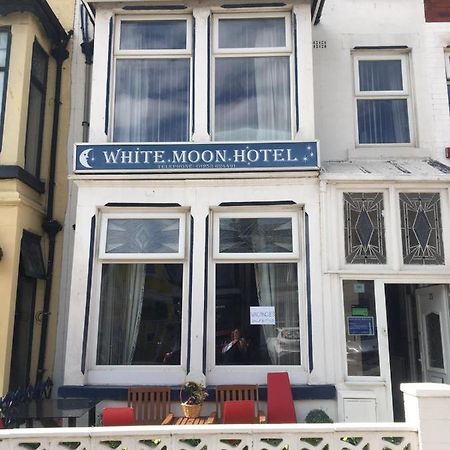 White Moon Hotel Μπλάκπουλ Εξωτερικό φωτογραφία
