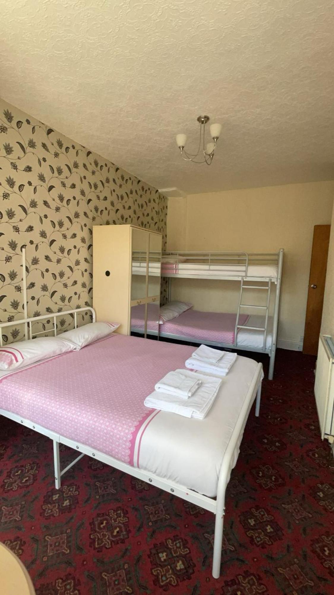 White Moon Hotel Μπλάκπουλ Εξωτερικό φωτογραφία