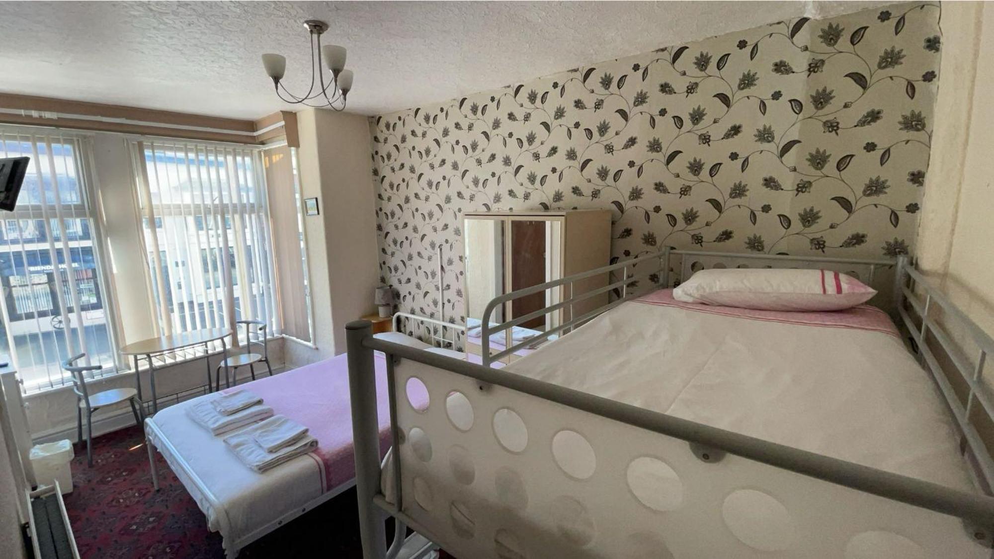 White Moon Hotel Μπλάκπουλ Εξωτερικό φωτογραφία